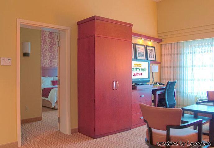 Courtyard By Marriott Jacksonville I-295/East Beltway Room photo